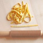 set-4-mattarelli-pasta-cutters-wood-beech-spaghetti-fettuccine-tagliatelle-pappardelle-LEG014